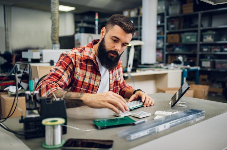 Electronics Engineer Job Description