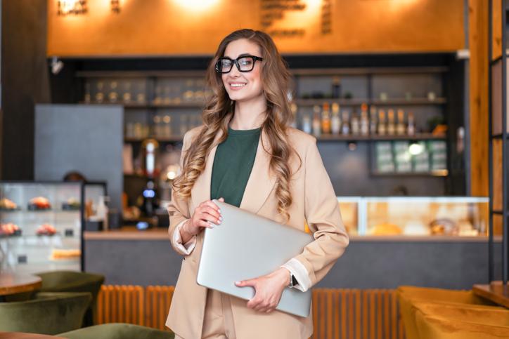 hostess-job-description-bluesafe